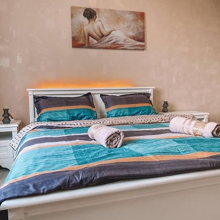 Luxury Sky Apartment Chişinău Extérieur photo