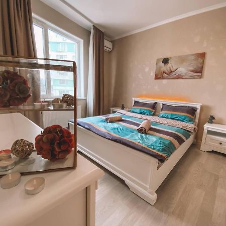Luxury Sky Apartment Chişinău Extérieur photo