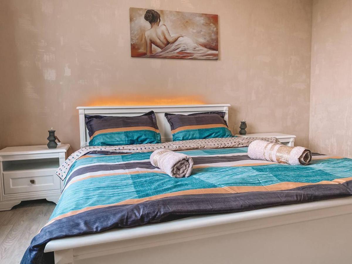 Luxury Sky Apartment Chişinău Extérieur photo